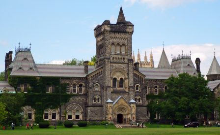 Conheça os cursos online gratuitos da Universidade de Toronto