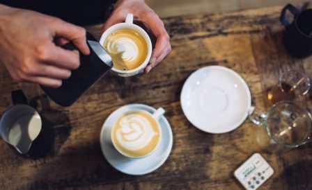 Inglês + Curso de Barista grátis na Aspire 2!