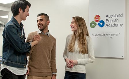 Ganhe 2 semanas de inglês grátis em cursos de 16 semanas ou mais!